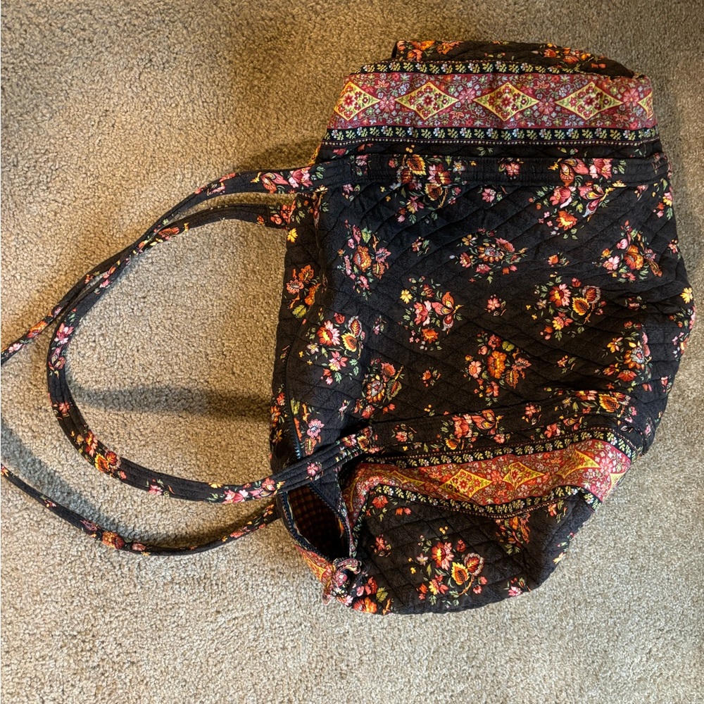 Vera Bradley Large Traveler Duffel Bag Tote. Excellent condition.